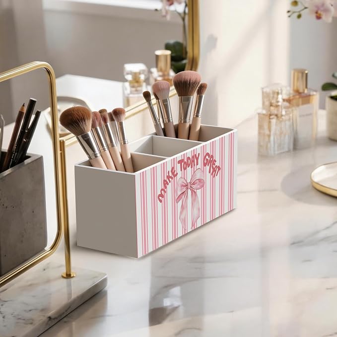 Coquette Pink Bow Motivational Wooden Pen Holder for Desk, Preppy Desk Decor, Make Today Great Girly Pink Striped Pencil Organizer Wooden Box Sign for Girls Bedroom Dorm Decoration