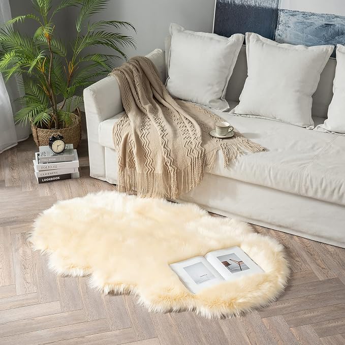 MIULEE Luxury Super Soft Fluffy Area Rug Faux Fur Sheepskin Rug Decorative Plush Shaggy Carpet for Bedside Sofa Floor 3 x 5 Feet, Light Yellow