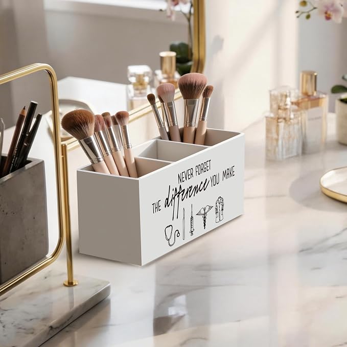Motivational Doctor Nurse Wooden Pen Holder for Desk, Never Forget the Difference You Make Inspirational Pencil Organizer Wooden Box Sign for Medical Nursing Office Home Decoration