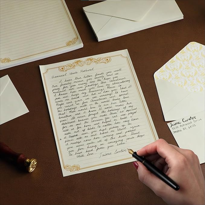 Paper Junkie Letter Paper & Envelopes Set - 60 Sheets (7.2 x 10.2 In) & 30 Ivory Envelopes (4 x 7.7 in), Gold Border, 100 GSM - Vintage Lined Stationery for Love Letters & Invitations
