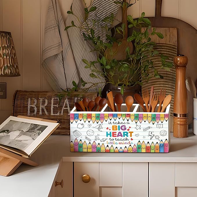 Teacher Pen Pencil Holder for Desk, Teacher Appreciation Gifts, It Takes a Big Heart to Help Shape Little Minds Wooden Box Sign Decorations for Office Classroom Desk Tabletop