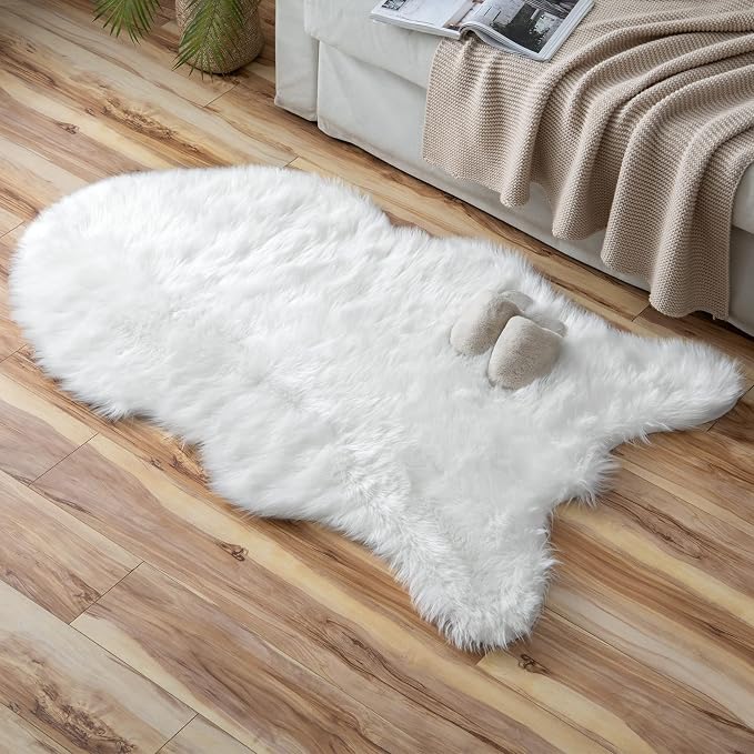 MIULEE Luxury Super Soft Fluffy Area Rug Faux Fur Plush Large Sheepskin Rug Decorative Christmas Shaggy Carpet for Bedside Sofa Floor 3 x 5 Feet, White