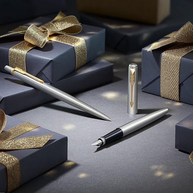 Parker Jotter Fountain Pen | Bond Street Black | Medium Nib Blue Ink | Gift Box