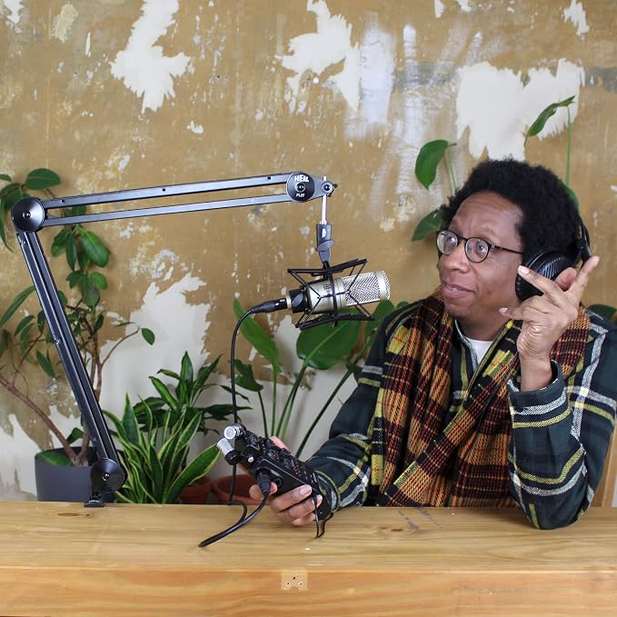 Heil PL 2T Fully Articulating, Professional-Quality Microphone Boom Arm for Video Podcasting, Broadcasting, Voiceover, At-Home, In-Studio Applications