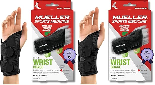 MUELLER Sports Medicine Green Fitted Wrist Brace for Men and Women,Wrist Pain Relief Support,Ideal for Carpal Tunnel,Tendonitis,Arthritis,Right Hand,Black,Small/Medium,(Pack of 2)