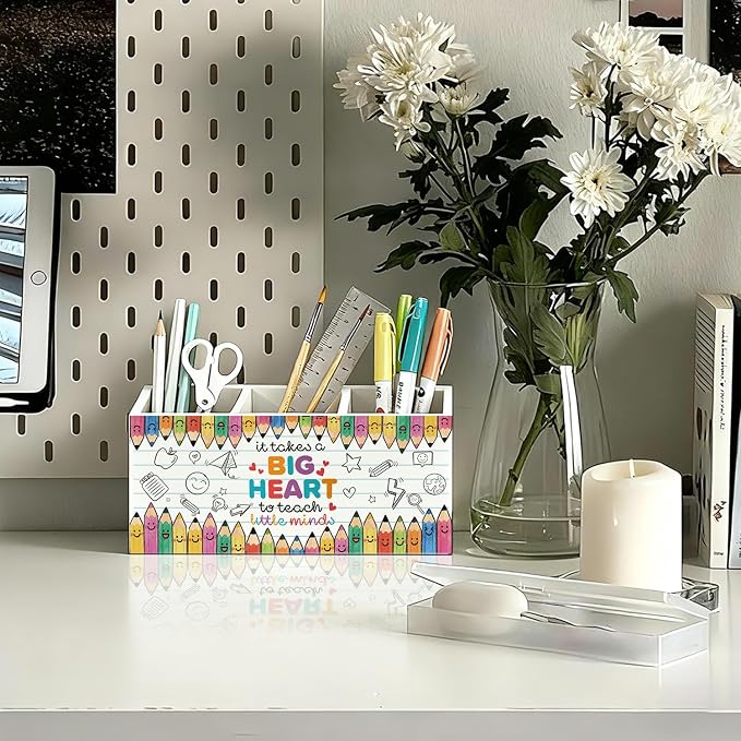 Teacher Pen Pencil Holder for Desk, Teacher Appreciation Gifts, It Takes a Big Heart to Help Shape Little Minds Wooden Box Sign Decorations for Office Classroom Desk Tabletop
