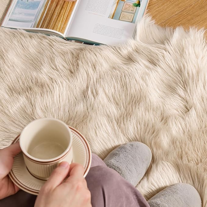 MIULEE Luxury Soft Fluffy Area Rug 3x5 Feet, Faux Fur Sheepskin Rug Decorative Plush Shaggy Carpet for Bedside Sofa Floor, Beige