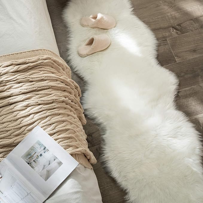 MIULEE Luxury Super Soft Fluffy Area Rug Faux Fur Sheepskin Rug Decorative Christmas Plush Shaggy Carpet for Bedside Sofa Floor 2 x 6 Feet, White