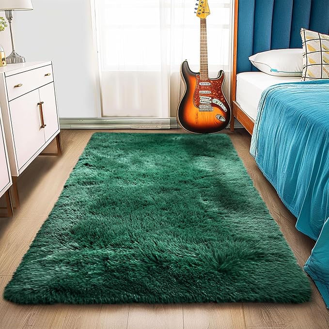 Awaytail Fluffy Runner Rugs for Bedroom 2x4, Emerald Green Runner for Hallway Non-Slip, Shaggy Fuzzy Bedroom Rug Room Decor