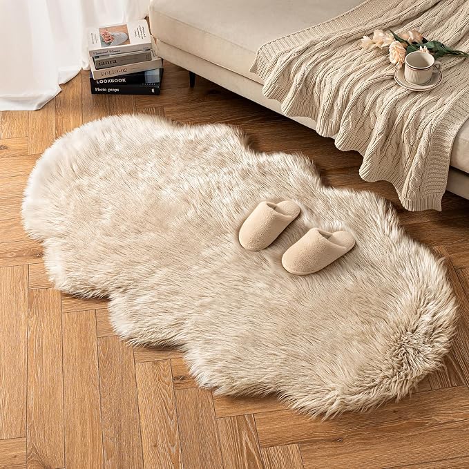 MIULEE Luxury Soft Fluffy Area Rug 3x5 Feet, Faux Fur Sheepskin Rug Decorative Plush Shaggy Carpet for Bedside Sofa Floor, Beige