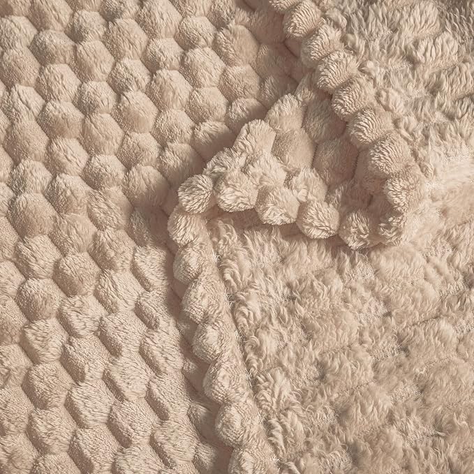 Vessia Flannel Fleece Twin Size Blanket(60x80 inch), 3D Jacquard Camel Fuzzy and Warm Blanket for Couch,Sofa,Bed,Chair, 300GSM Super Soft Touch Cozy Lightweight Bed Decor for All-Season