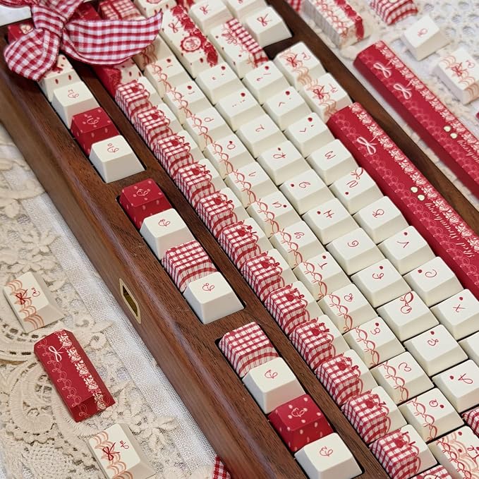 Raspberry Mousse Theme Keycaps 140 Keys, PBT Keycap Cherry Profile, Dye-Sub Cute Red Key Caps Set 60% 75% 96% 100%, Custom Keyboard Keycaps MX Switch Mechanical Keyboard (Only Keycap)